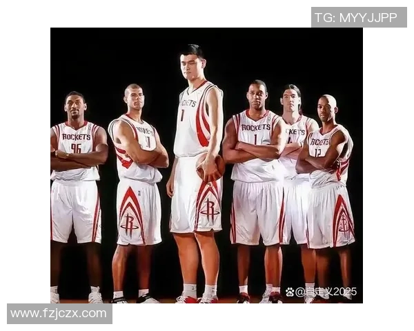 马布里与姚明的酒桌故事：篮球巨星的友谊与人生哲学