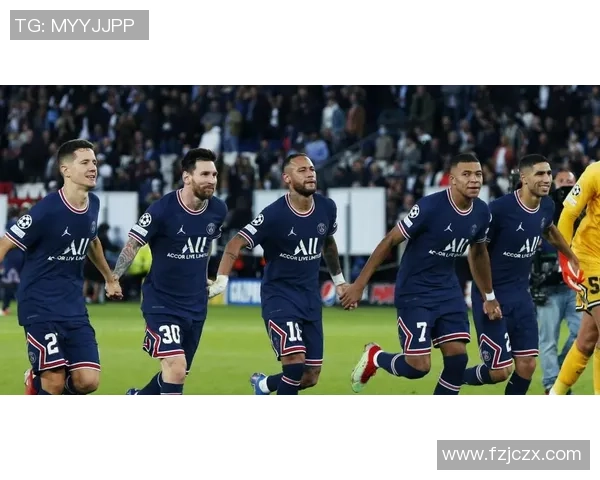 巴黎圣日耳曼与里昂激战成平局逆转瞬间点燃全场激情集锦回顾